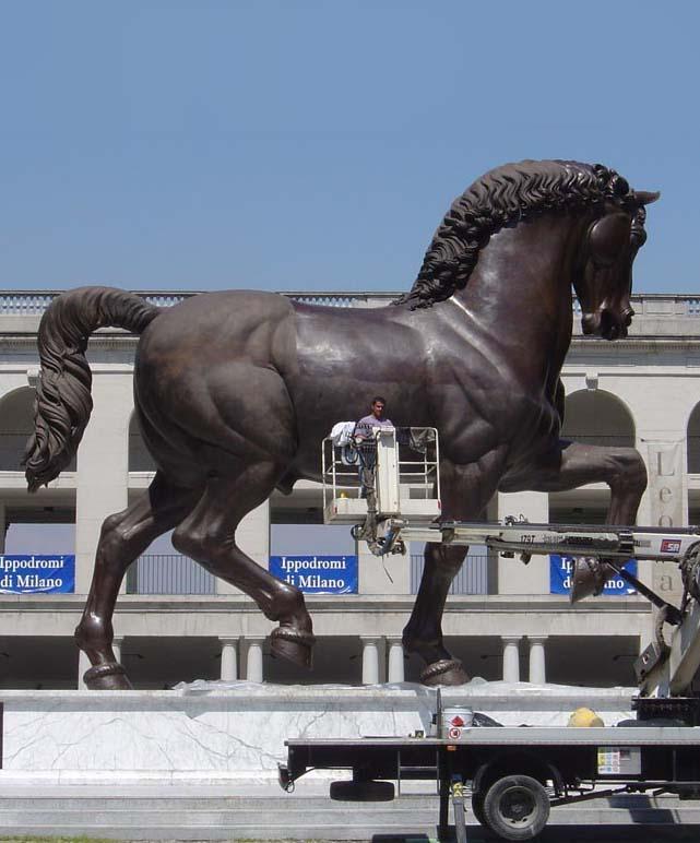 Gran Cavalo Statue